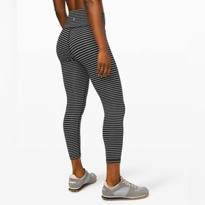 Lululemon Wunder Under Tight High Rise Parallel Stripe Black White Size 4 EUC